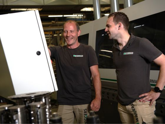Machine Operator Machine Operator